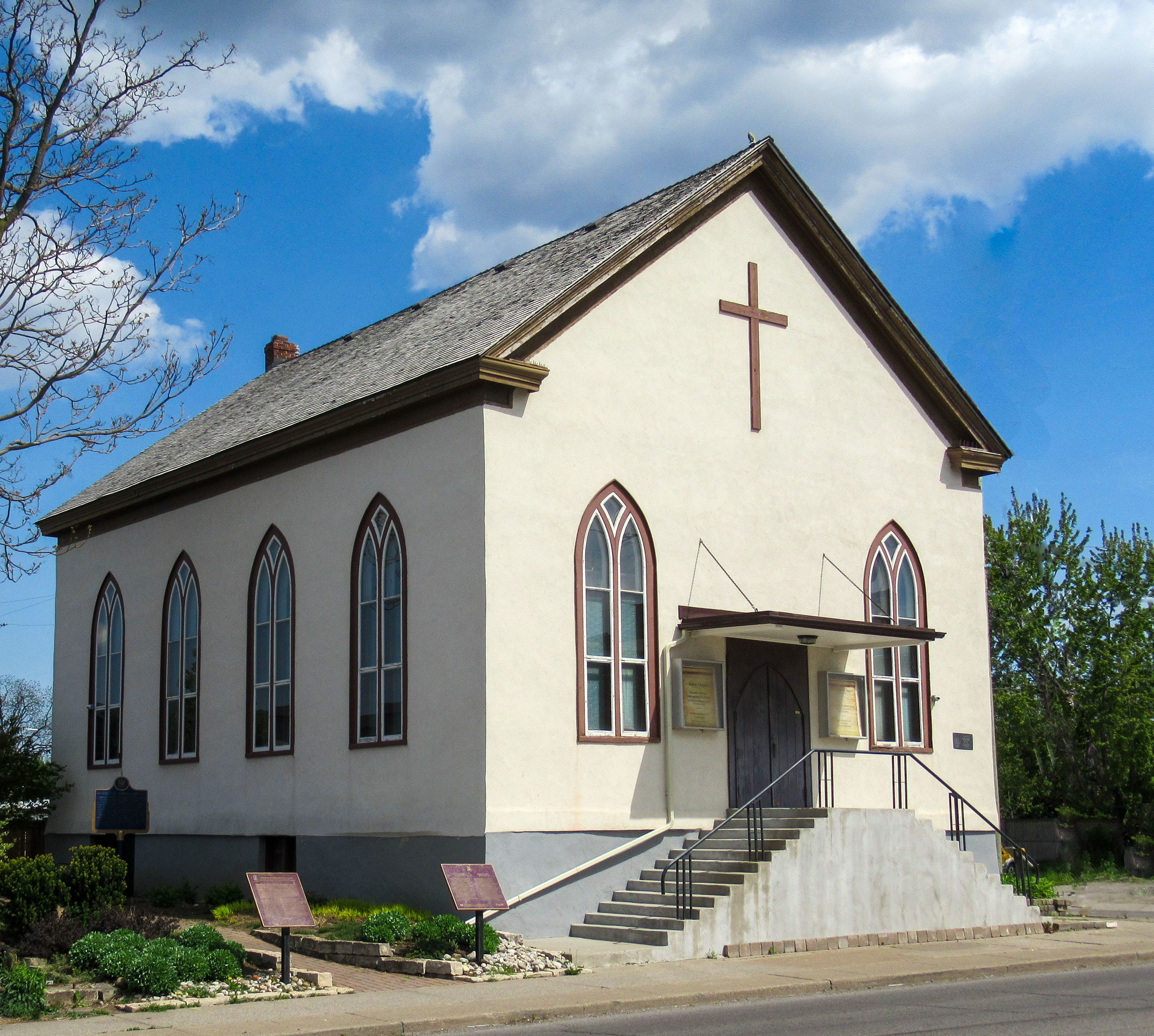 Salem Chapel, St. Catherines ON, © R. Bush.