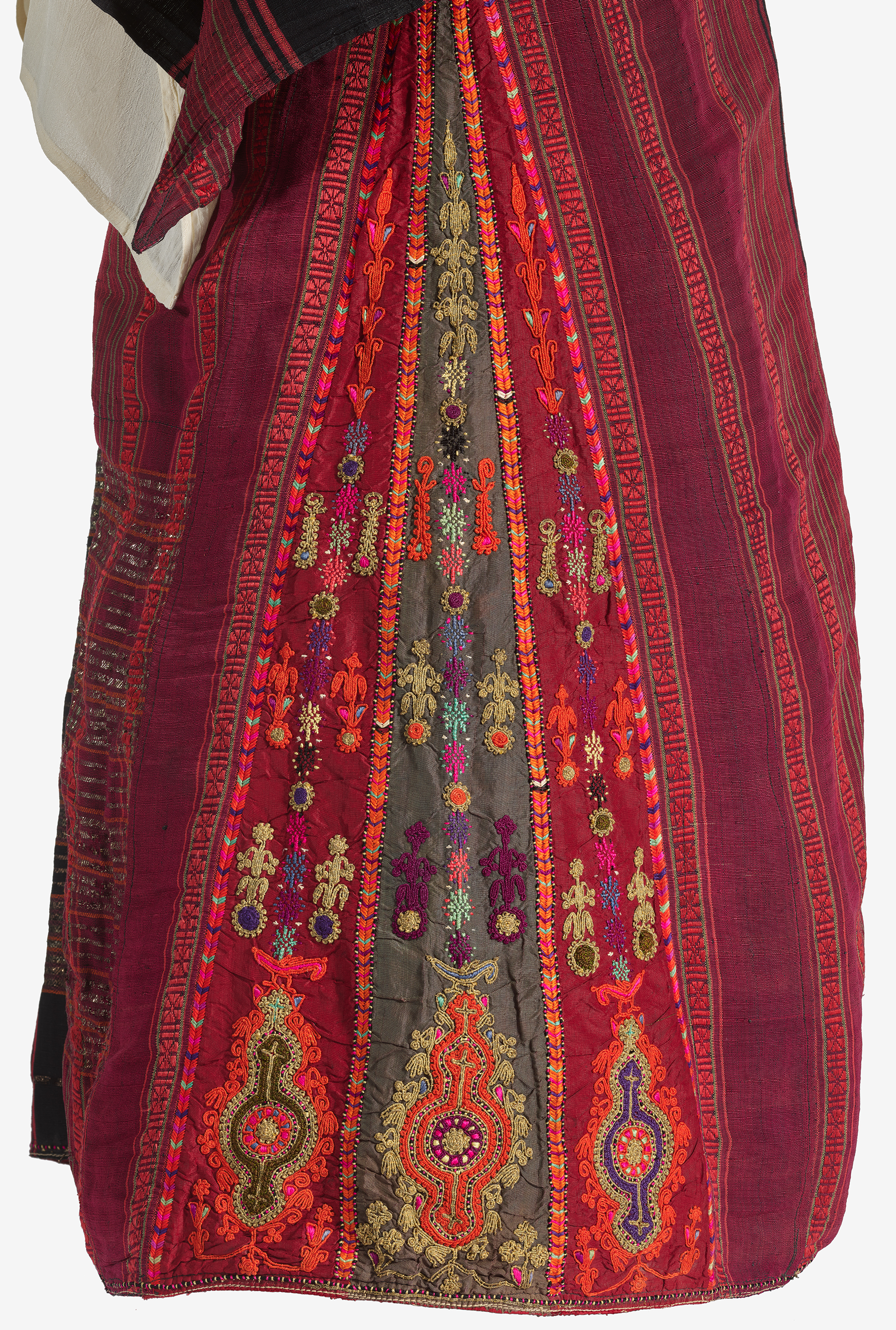 Bridal ensemble, 1910–1930, Bethlehem, Palestine. © ROM