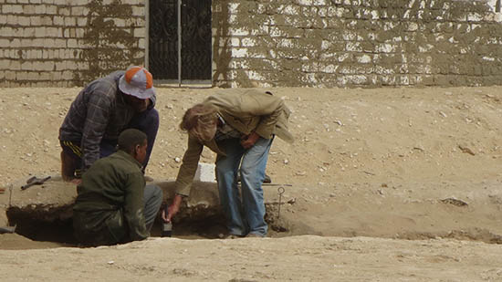 Dr. Kemp and his team working at an archaeological site. 