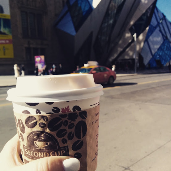 Photo of a coffee cup in front of the ROM