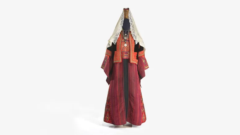 Bridal ensemble, 1910 – 1930, Bethlehem, Palestine