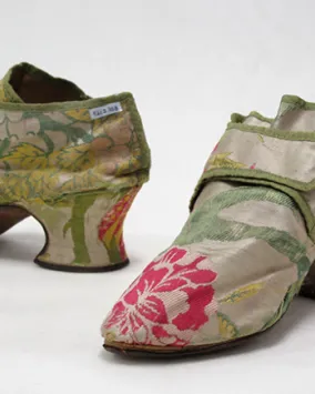 Woman's shoe. England. 1725-1750. Brocaded silk. 921.2.29. The Greig Collection of ladies' shoes, Gift of H. and C. Blachford Ltd.