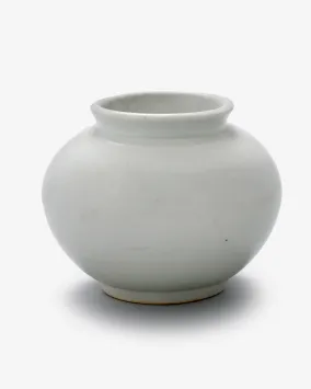 White Porcelain Jar 백자 호, Korea, early 20th century, 983.146.6.