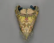 Front of young girl’s stays.