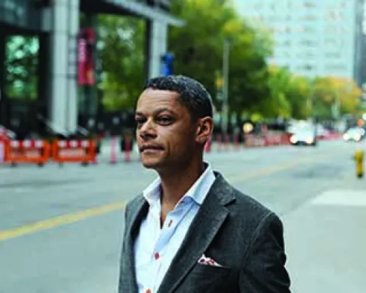 Matt Galloway, animateur de Metro Morning sur CBC Radio.
