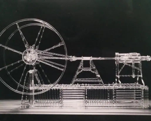 glass steam engine
