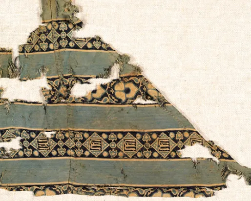 Tiraz textile fragment. Egypt. Mamluk Dynasty. 14th century. Silk double weave. 981.207.