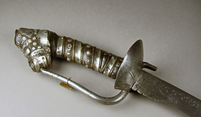 17-18th century Filipino sword #927.59.47 (photo W.C. Pratt)