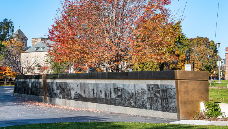 Ontario Veterans' Memorial © Paul Vaculik.