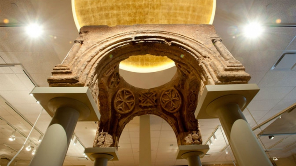 Ce rare ciborium (dais), datant du 1er siècle de notre ère, est l'une des plus importantes acquisitions récentes du Musée.