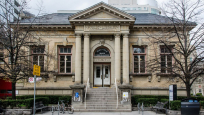 Bibliothèque publique de Toronto, succursale de Yorkville. Photo © Paul Vaculik.