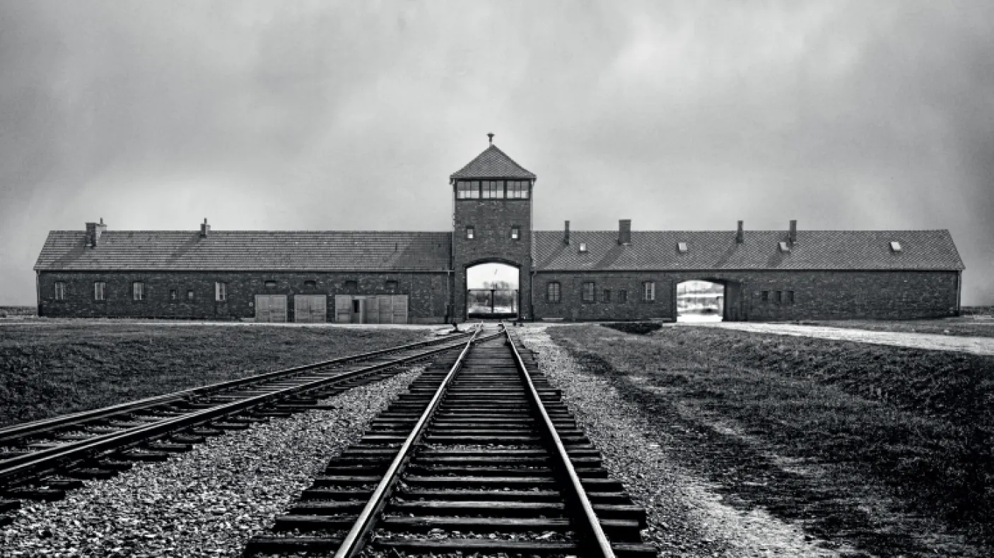 The gate at Birkenau. Image @ Auschwitz-Birkenau Memorial and Museum.