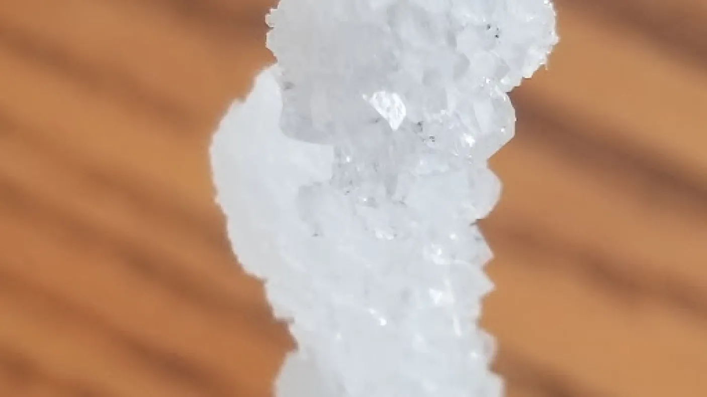 White sugar crystals
