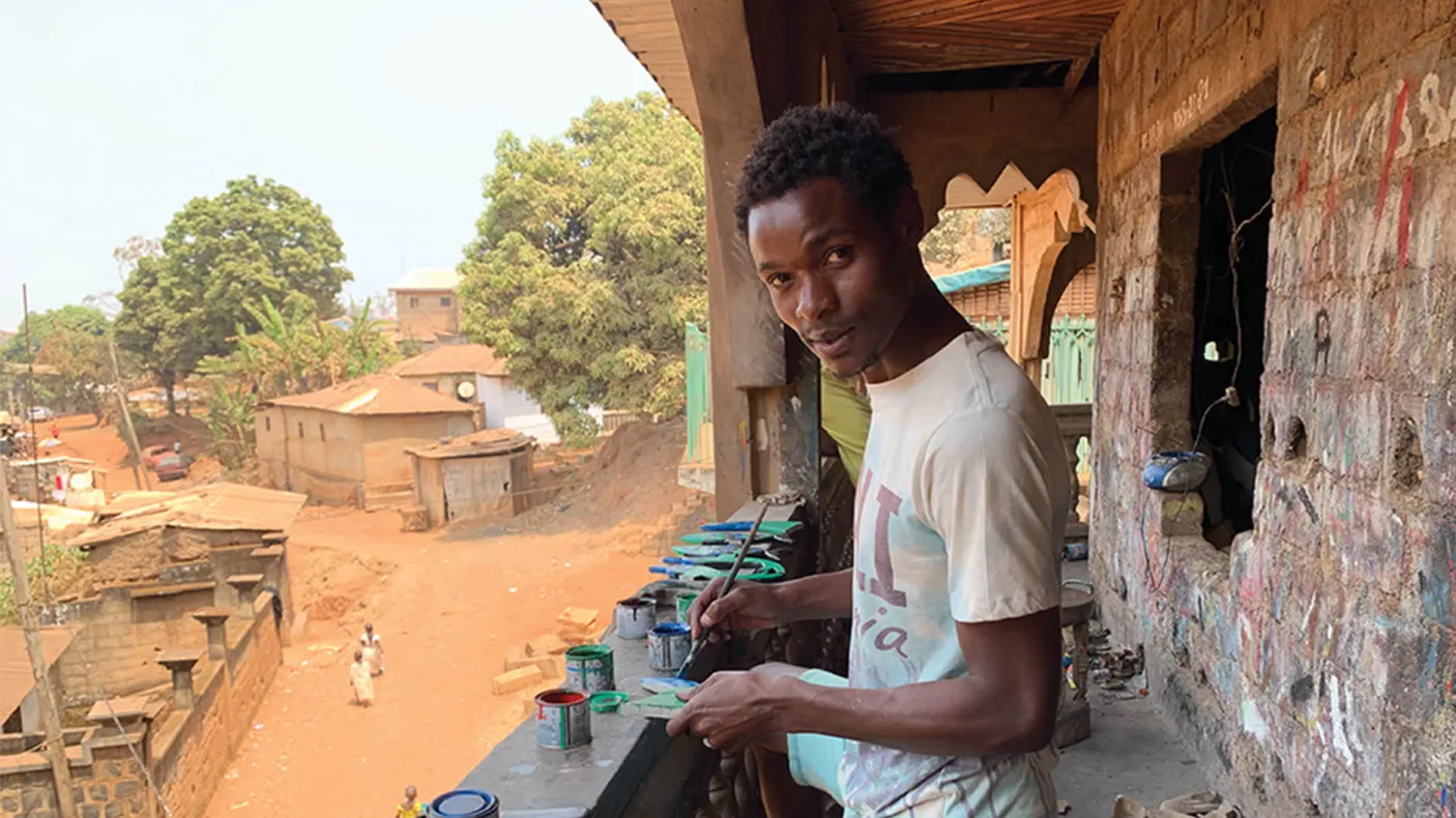 Apprentice working in Amadou Feou’s workshop. Njinka Quarter. Foumban. February 2020.