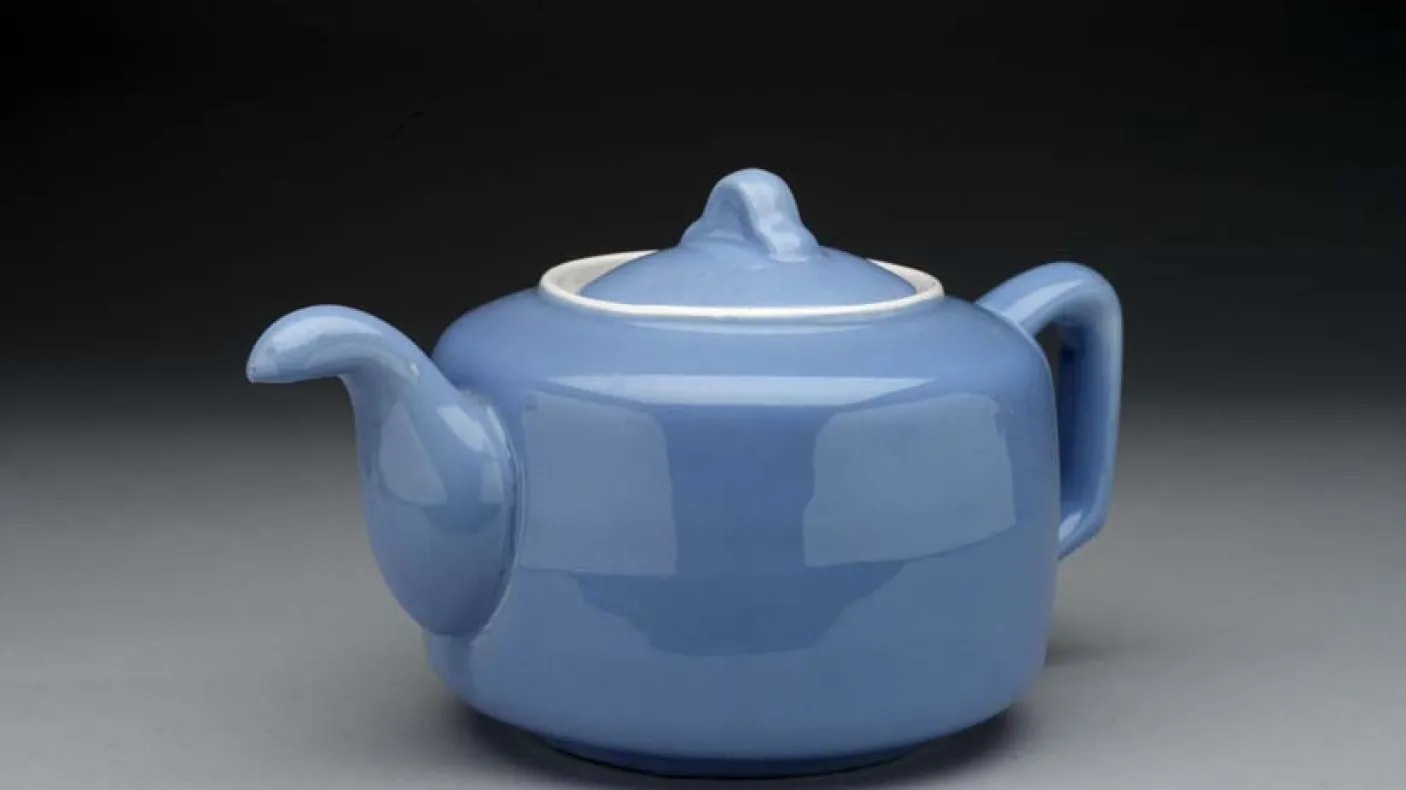 théière bleue
