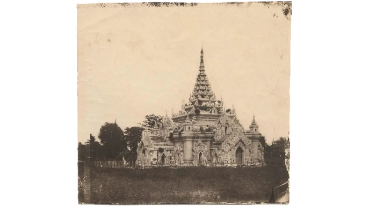 Black and white pagoda image

