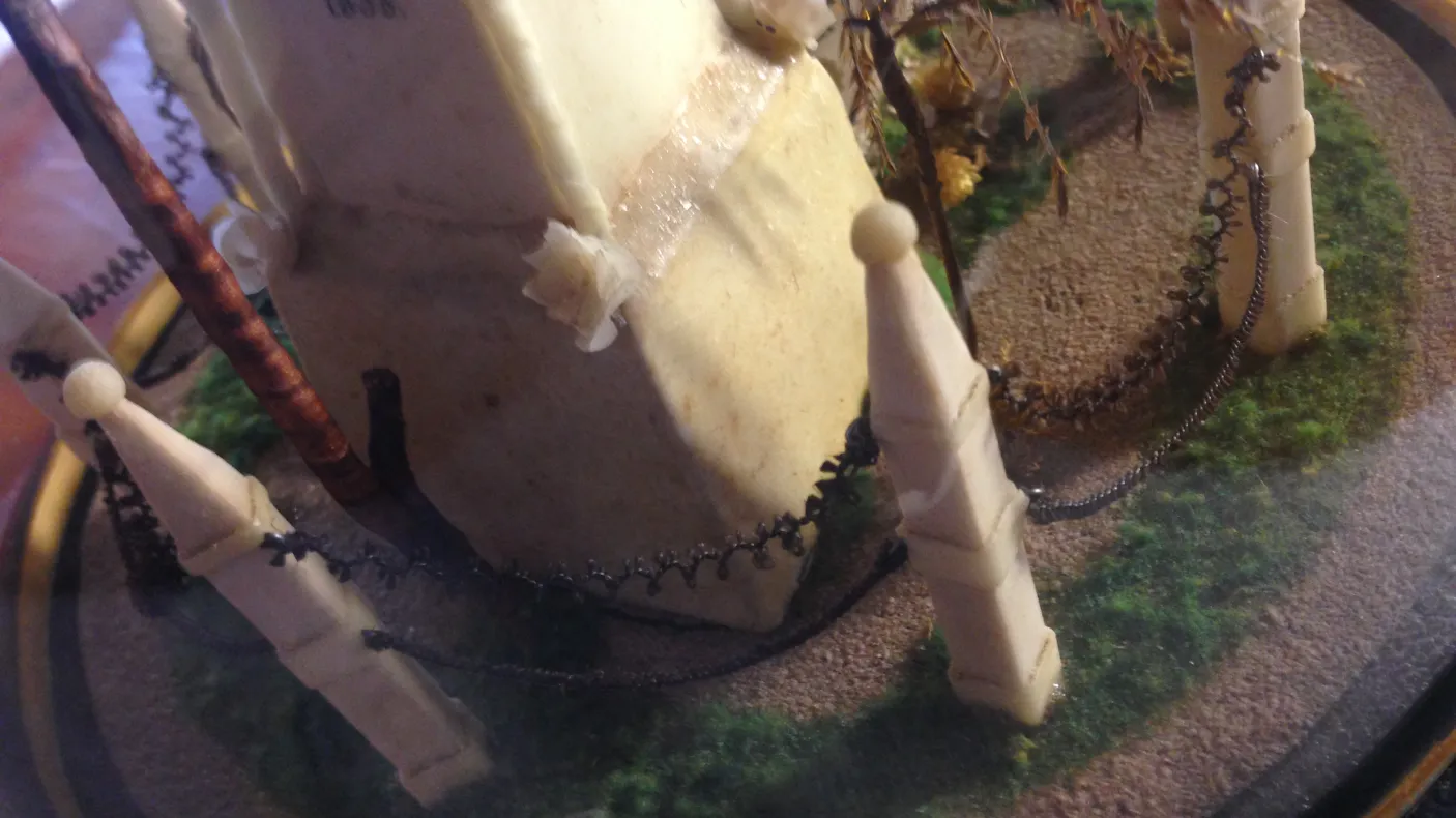 detail of hair memorial
