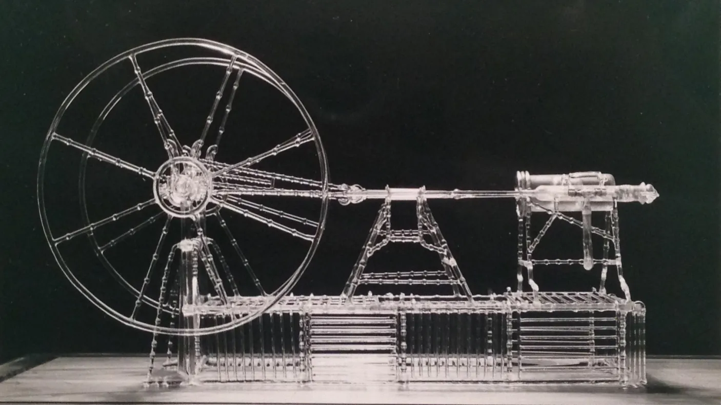 glass steam engine
