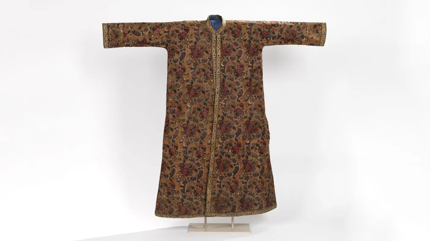 Man’s banyan (informal gown).
