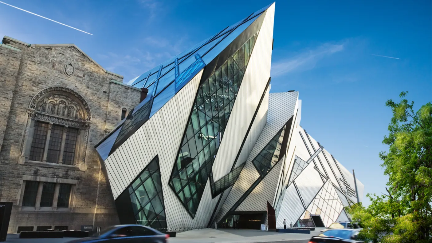 ROM Crystal facing Bloor St.
