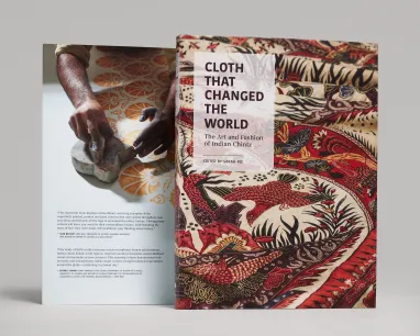 Les tissus de coton multicolores imprimés ou peints sont originaires de l'Inde et sont connus sous le nom de Chintz.