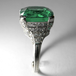 Beryl variety emerald ring.