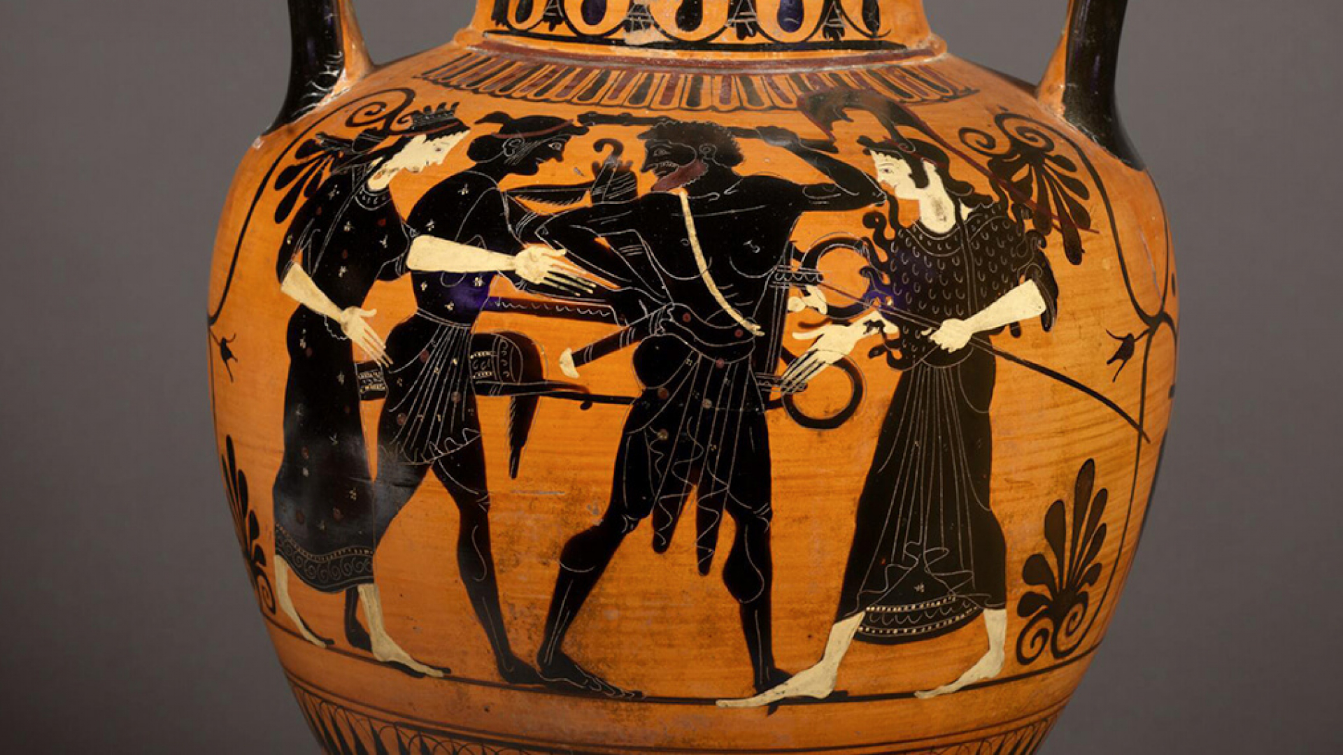 Attic black-figure lidded amphora showing Herakles stealing the Delphic Tripod.
