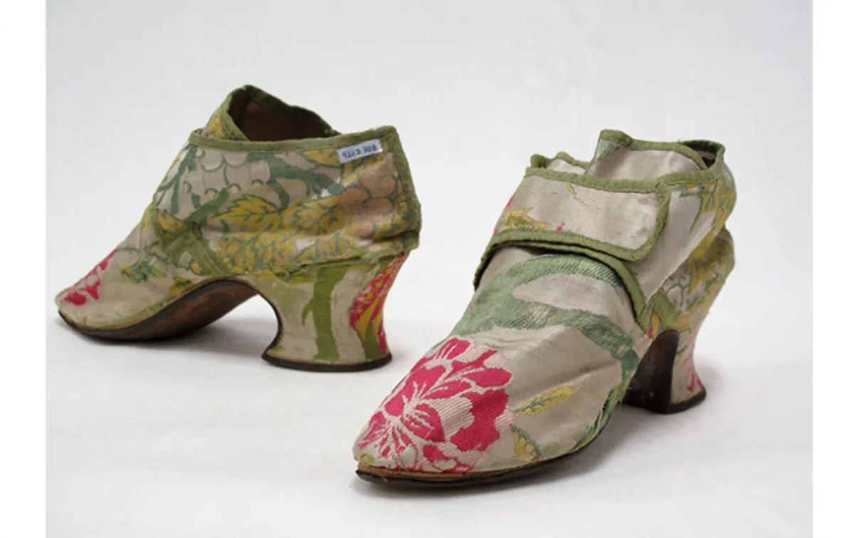 Woman's shoe. England. 1725-1750. Brocaded silk. 921.2.29. The Greig Collection of ladies' shoes, Gift of H. and C. Blachford Ltd.