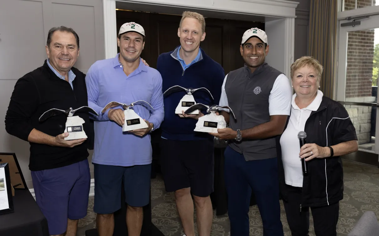 Foursome 1st place trophy winners