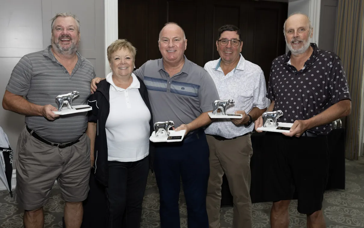 Foursome 2nd place trophy winners