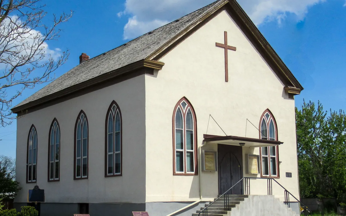 Salem Chapel, St. Catherines ON, © R. Bush.