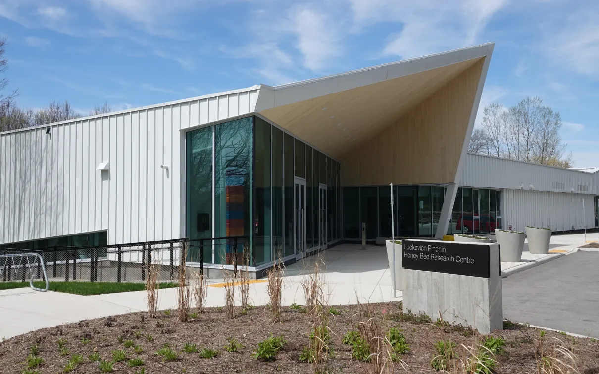 Entrance HRBC © Smith