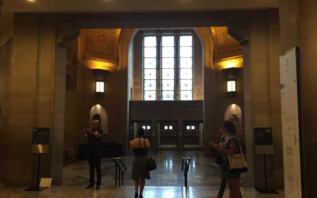 Photo of the Royal Ontario Museum looking east towards the rotunda
