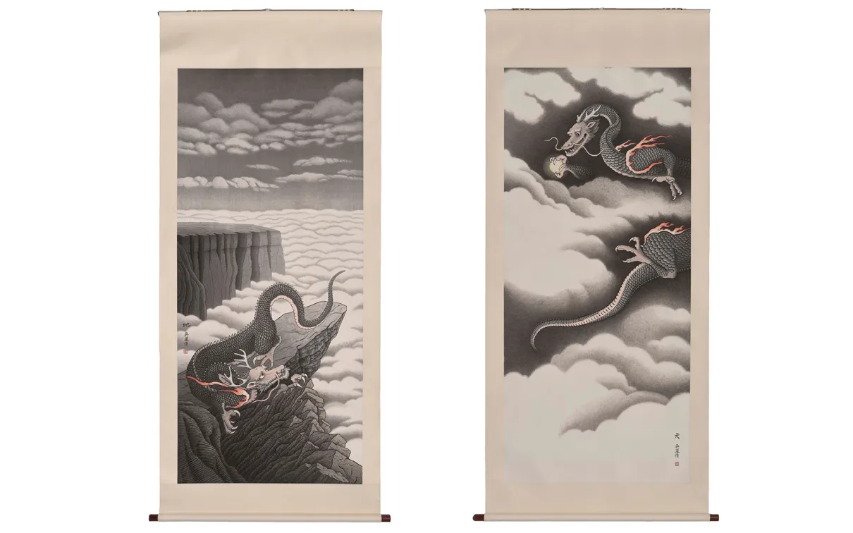 Hanging scrolls featuring dragons