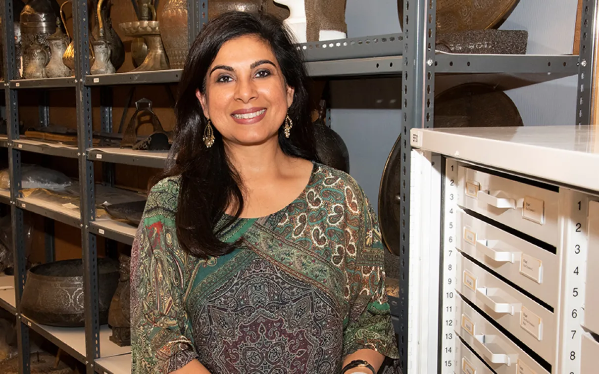 Commissaire d'exposition Fahmida Suleman