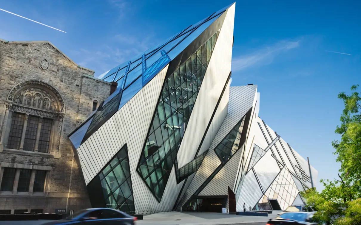 ROM Crystal facing Bloor St.
