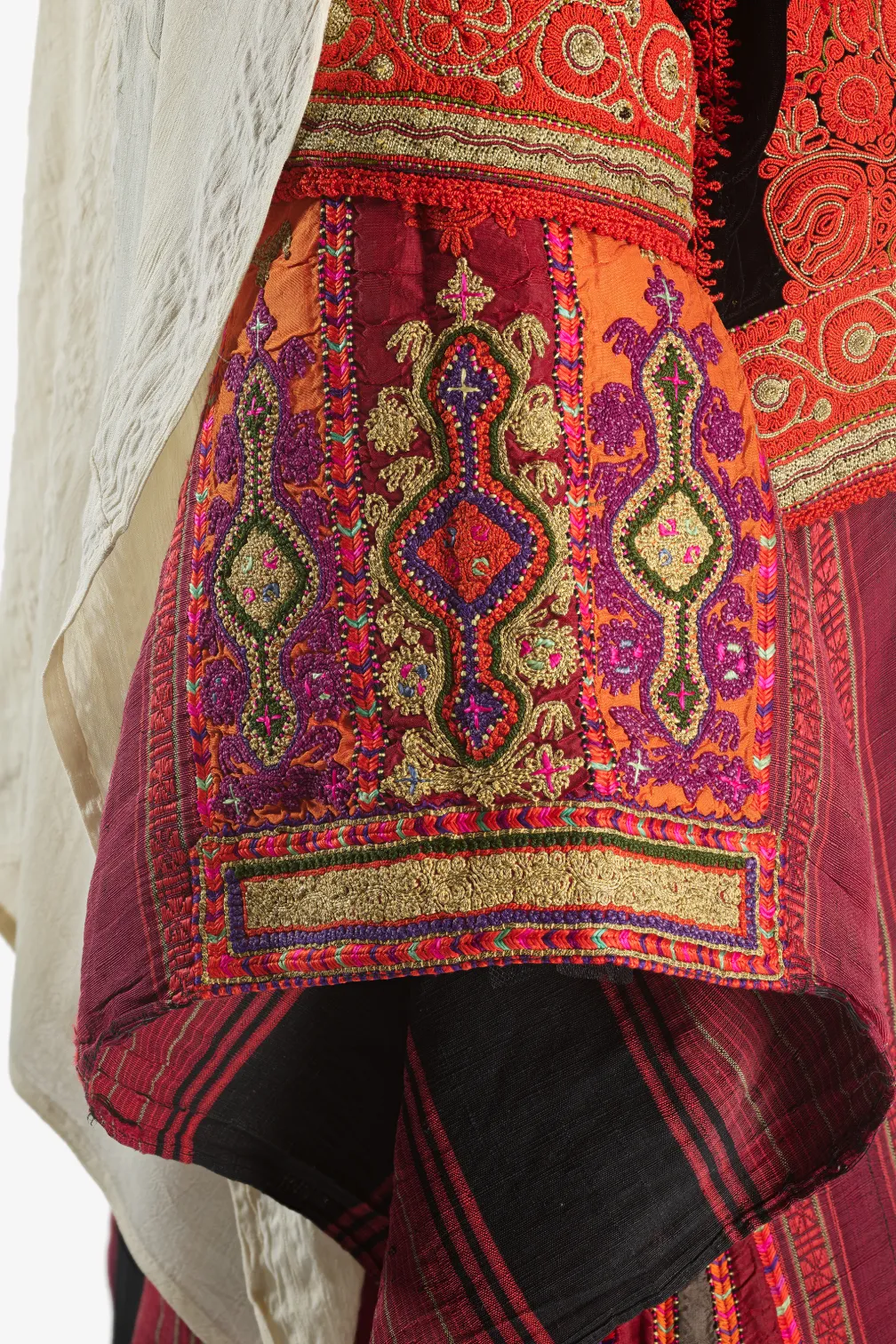 Bridal ensemble, 1910–1930, Bethlehem, Palestine. © ROM