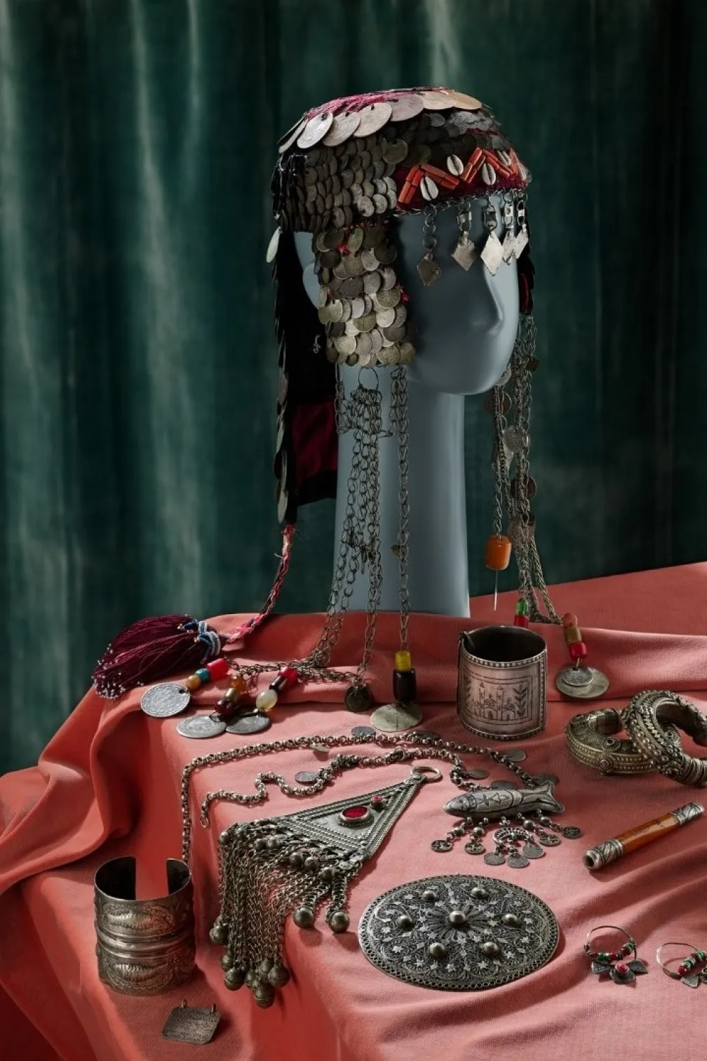 Silver jewellery and accessories from across the Arab world.