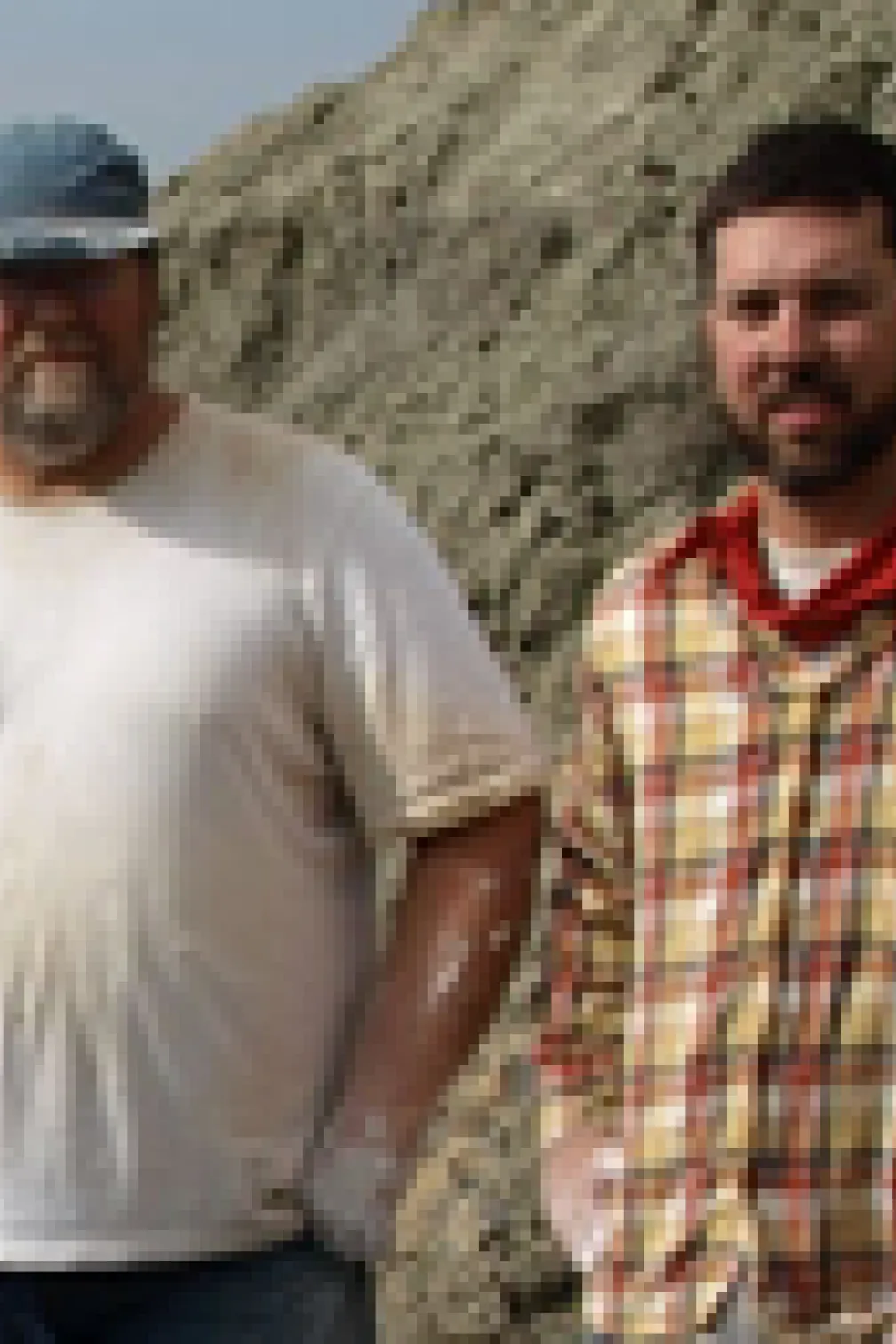 Michael Ryan (à gauche) et David Evans (à droite), coauteurs de l'article décrivant le Wendiceratops pinhornenis. Crédit : Derek Larson