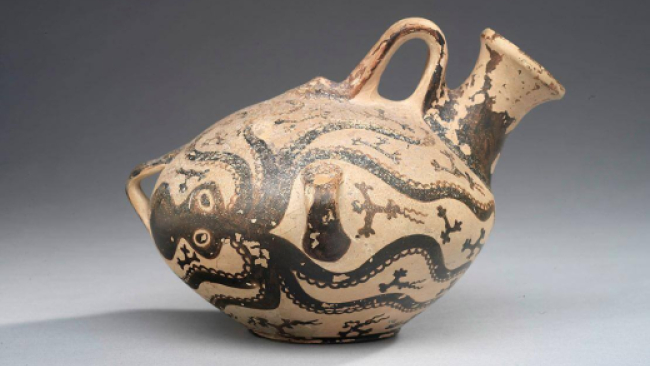 ROM’s Mycenaean Marine Style askos, decorated with octopi and dating from about 1500 BC.