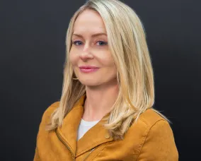 Erin Finley headshot