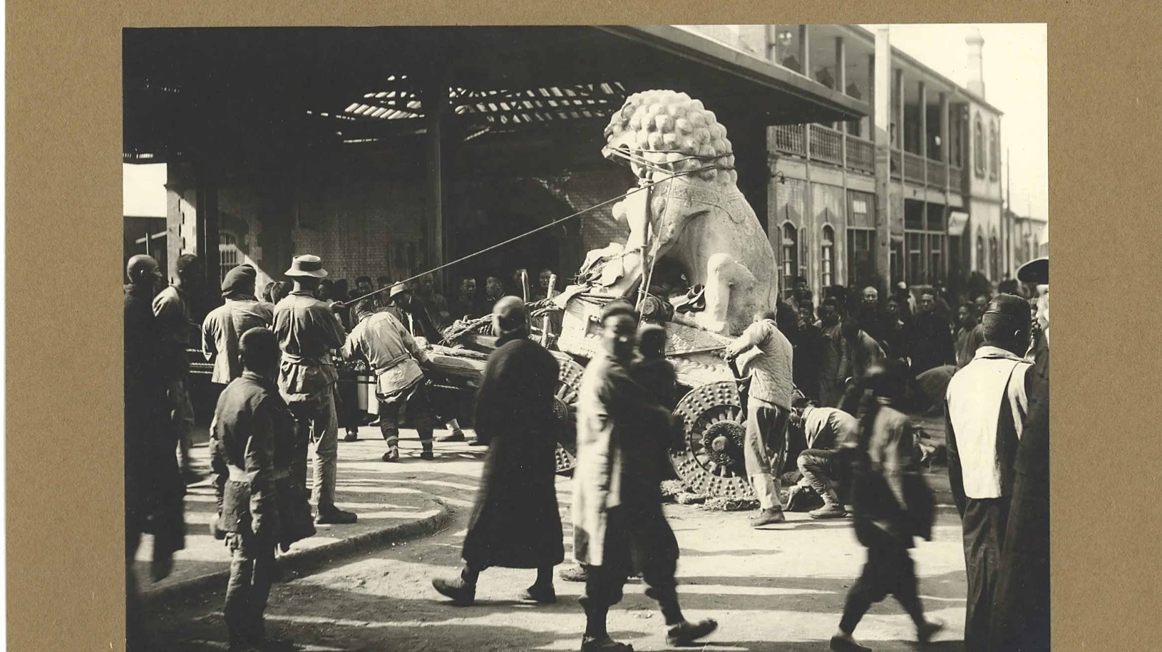 Shizi (lion) from China. 