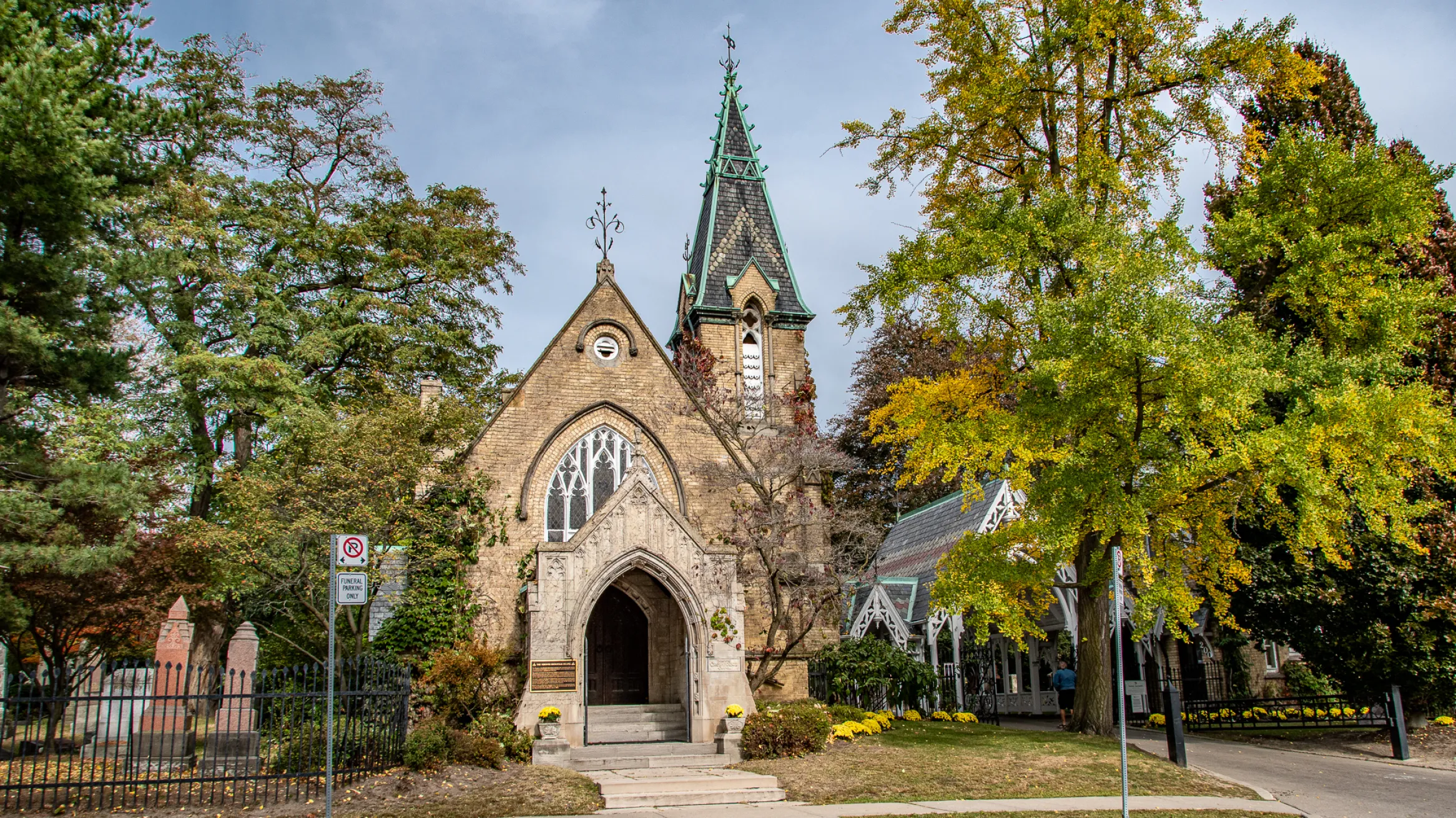 Front entrance to the Necropolis Chapel